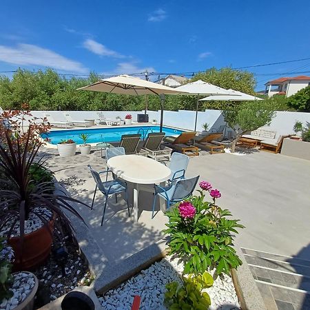 Casa Surya - Apartments With Sea View And Swimming Pool Barbat na Rabu Экстерьер фото