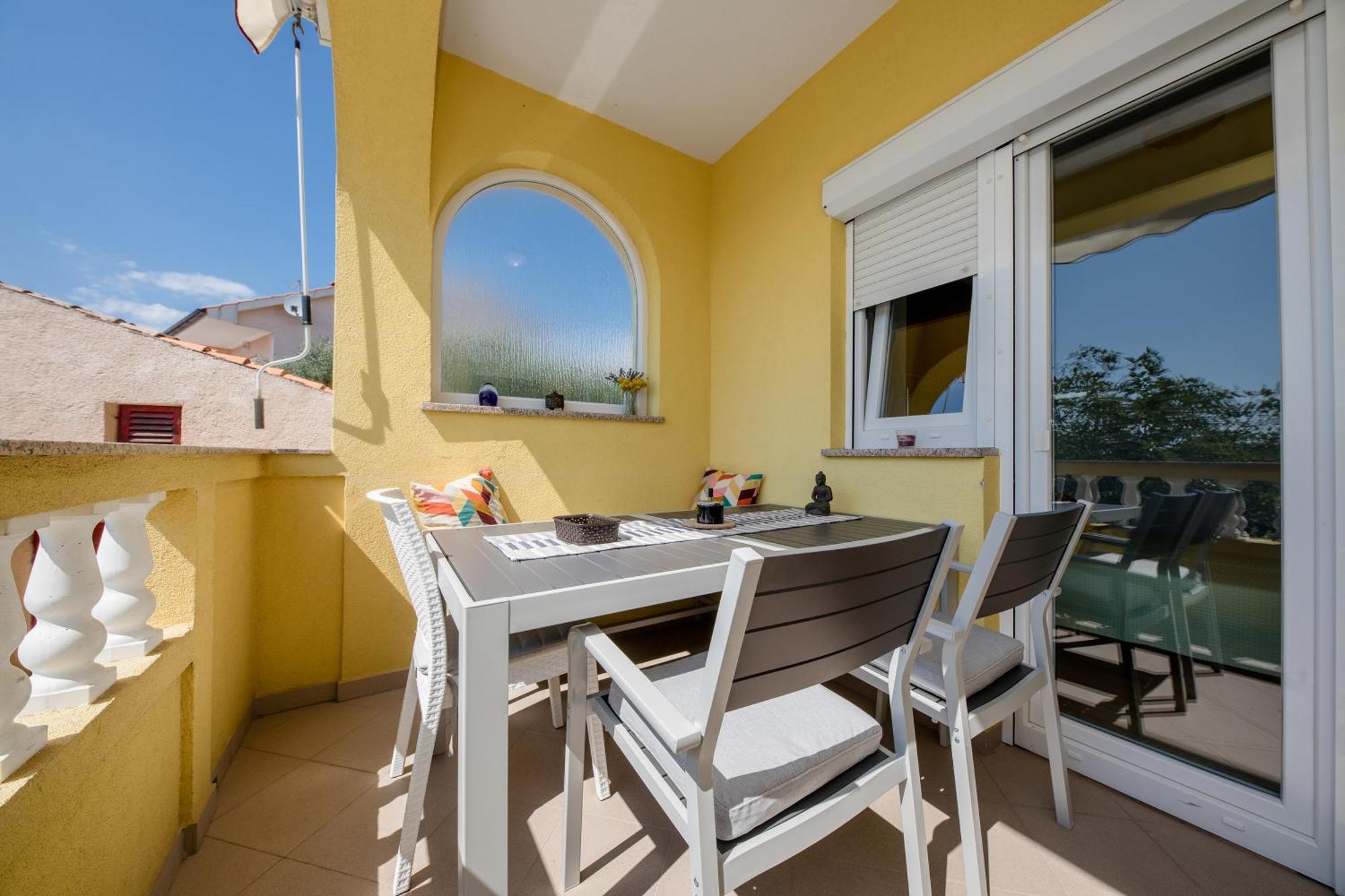 Casa Surya - Apartments With Sea View And Swimming Pool Barbat na Rabu Экстерьер фото