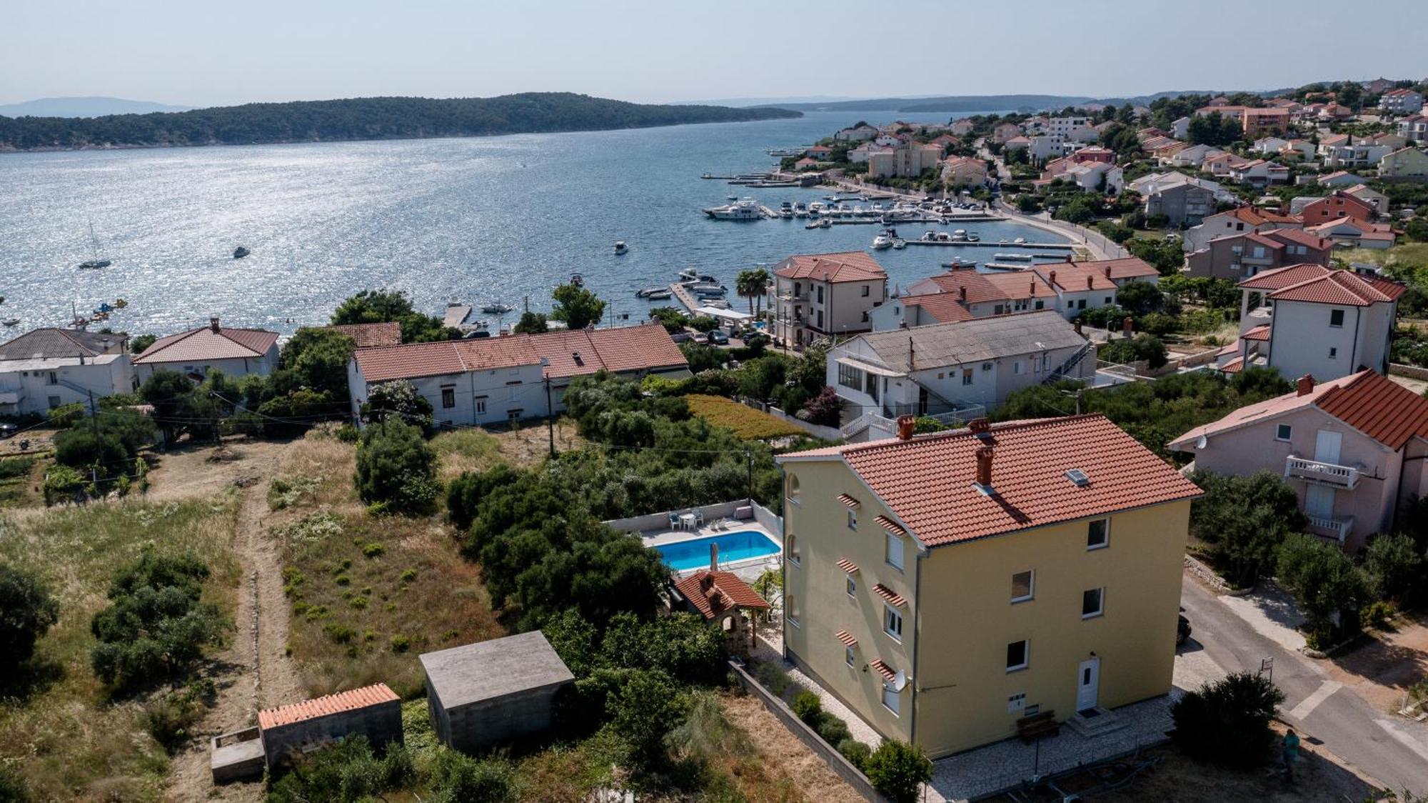 Casa Surya - Apartments With Sea View And Swimming Pool Barbat na Rabu Экстерьер фото